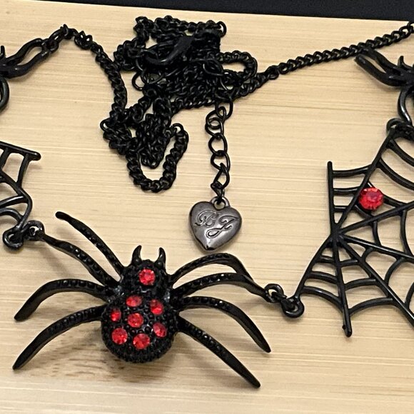RARE Betsey Johnson Spider Necklace & Earring SET | Creep Show Goth Halloween - Picture 3 of 6
